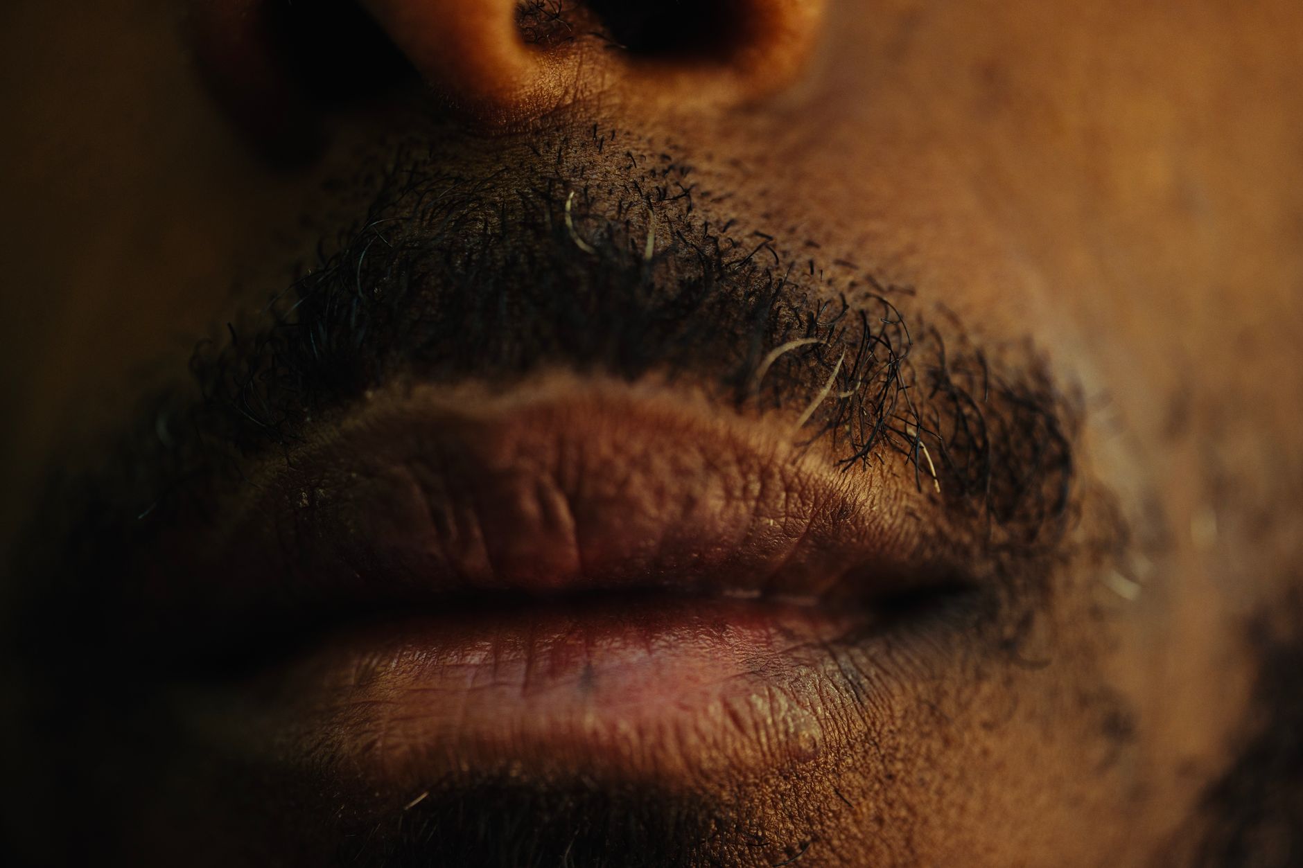 Primer plano de una barba bien cuidada